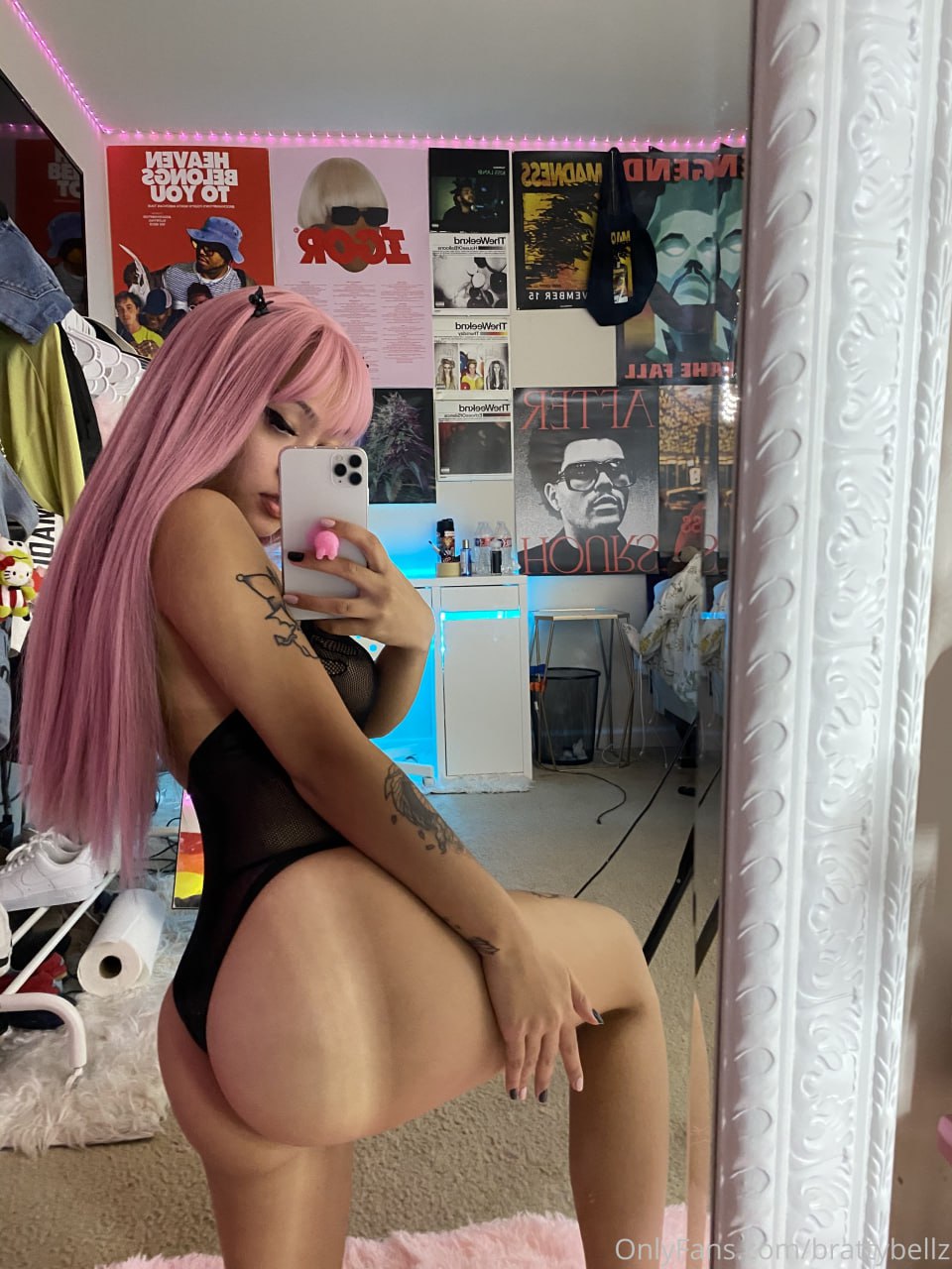 yumisinxxx — Leaked Photo