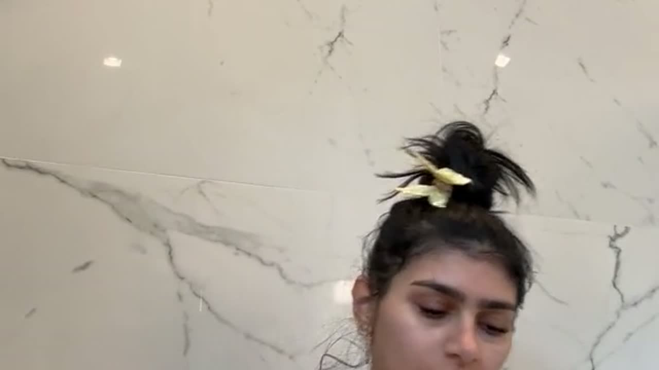 Mia Khalifa Shower Facial PPV Video Leaked