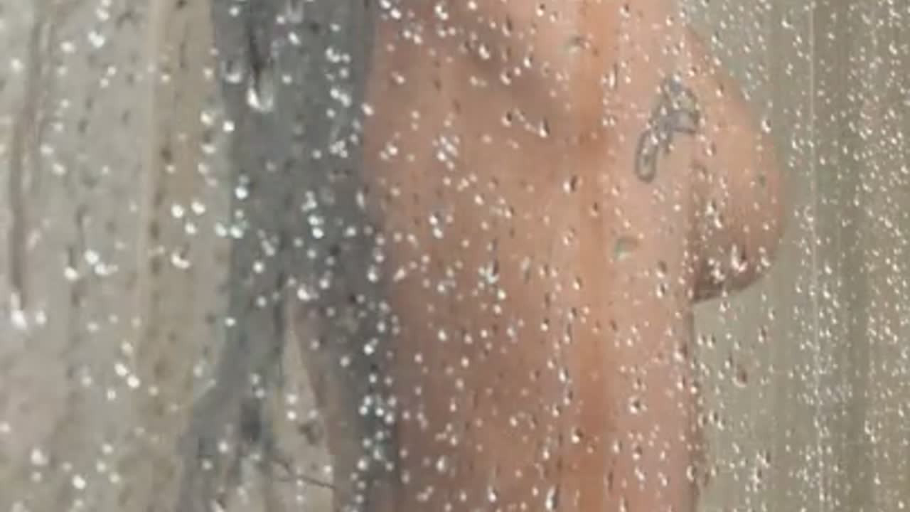 Mia Khalifa 40min Balcony Bathing Video Leaked