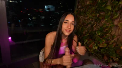 Izzy Green — Video 575